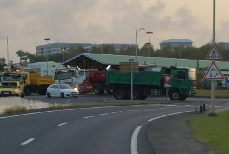 La population martiniquaise excédée par toutes ces grèves non justifiées à répétition