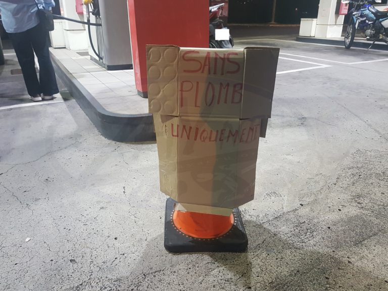 La grève des transporteurs est terminée. Les stations-service seront réapprovisionnées