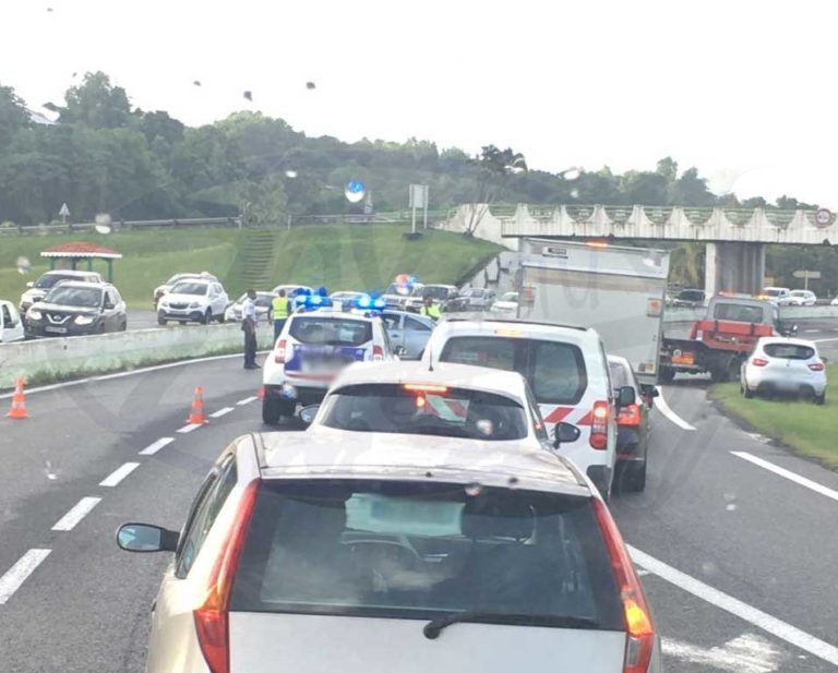 Un accident à Carrère crée de gros embouteillages