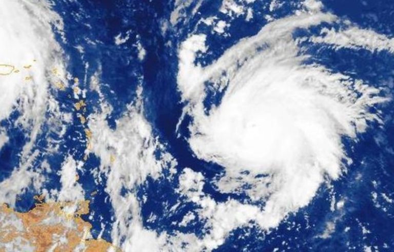 José devient un ouragan de catégorie 2 avec des vents de 170 km/h environs