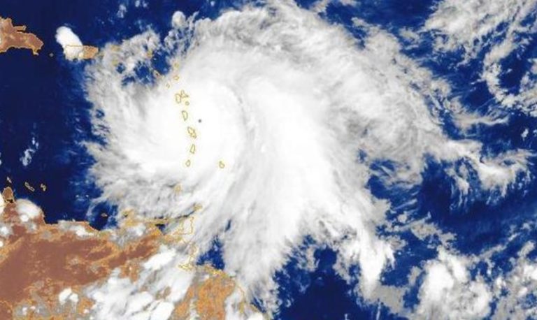 URGENT : Maria se renforce et devient un ouragan de catégorie 4
