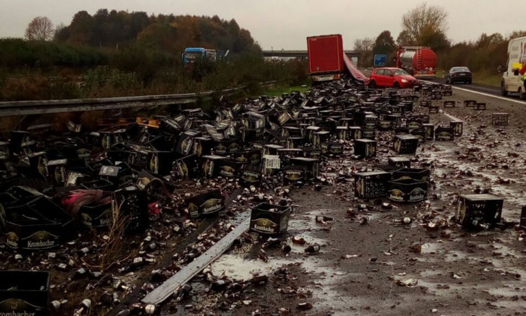 Allemagne : 30 000 bouteilles de bière bloquent une autoroute