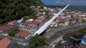 Éolienne : Impressionnant convoi exceptionnel à Grand-Rivière