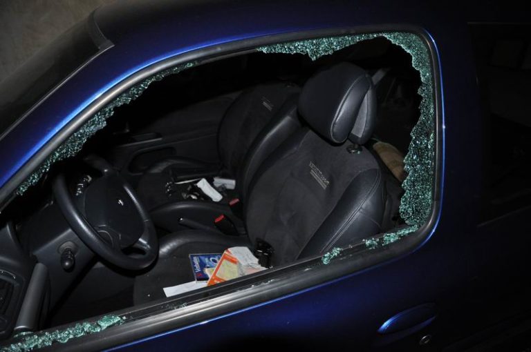 Seine-Saint-Denis : une femme se fait voler. Elle percute le scooter de ses agresseurs