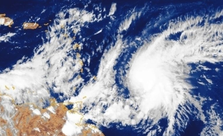 Ligne de mire pour la tempête tropicale KIRK, la Martinique
