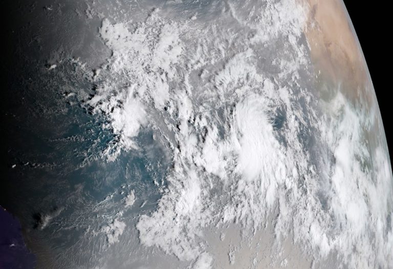 Naissance d&rsquo;une nouvelle dépression tropicale en Atlantique. Elle n&rsquo;intéressera pas l&rsquo;arc antillais