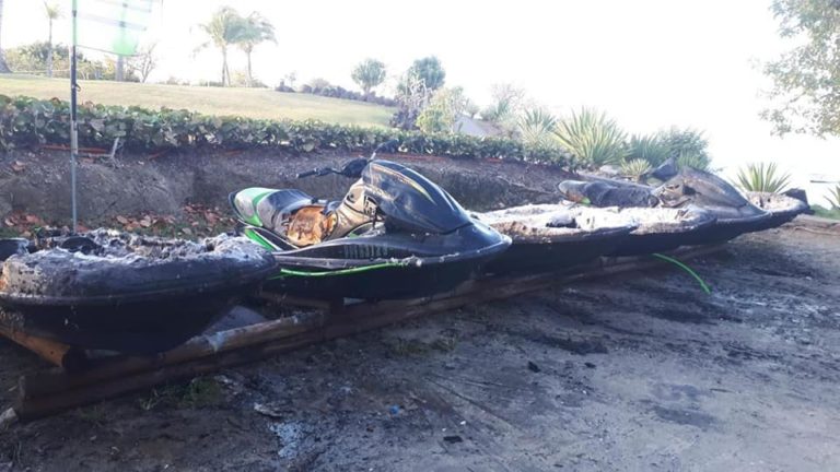 Plusieurs jets-ski incendiés à la base nautique de Sainte-Luce