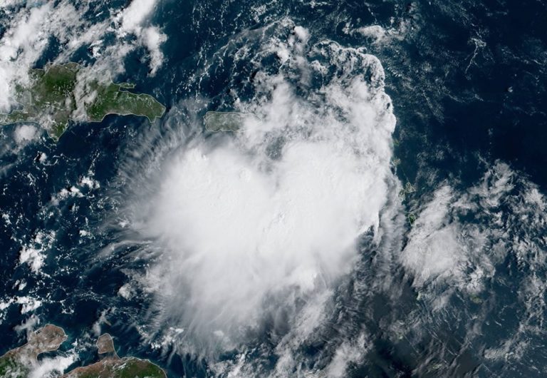 Tempête tropicale Karen : fortes pluies, vents forts et inondations attendus à Porto-Rico