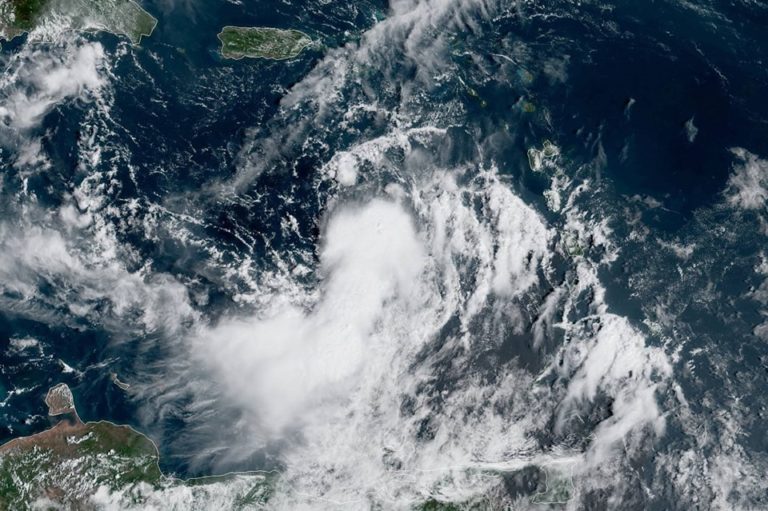 Karen : Porto-Rico et les îles Vierges américaines et britanniques en alerte pour tempête tropicale