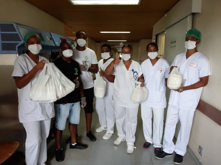 Un don de 50 repas fait par un restaurant à une partie du personnel soignant du CHU de Martinique
