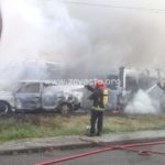 Trois voitures détruites par les flammes à Rivière-Salée