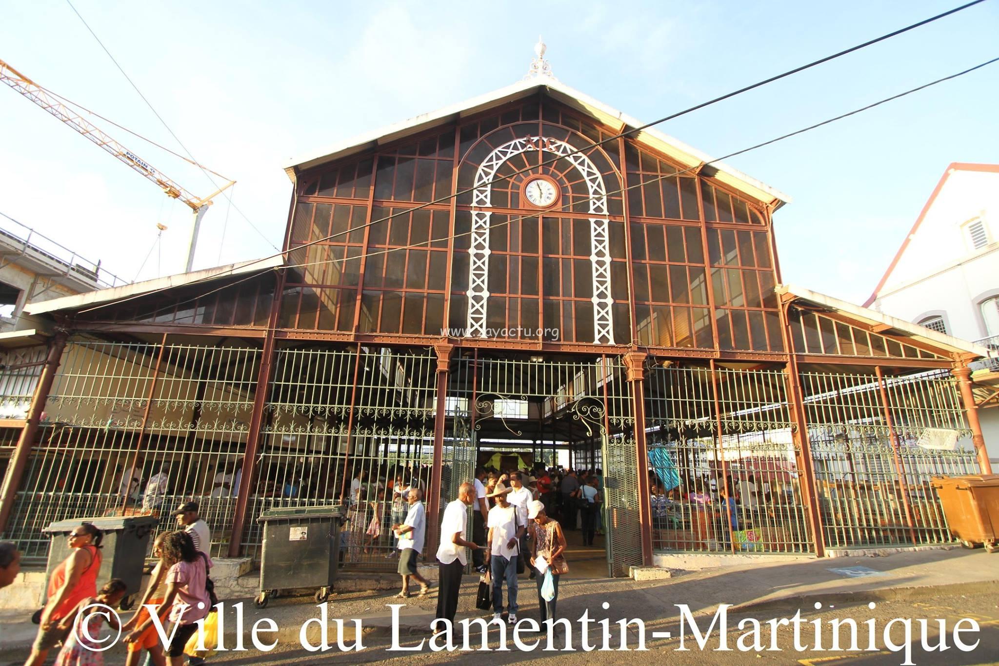 marché couvert de la ville du Lamentin en Martinique