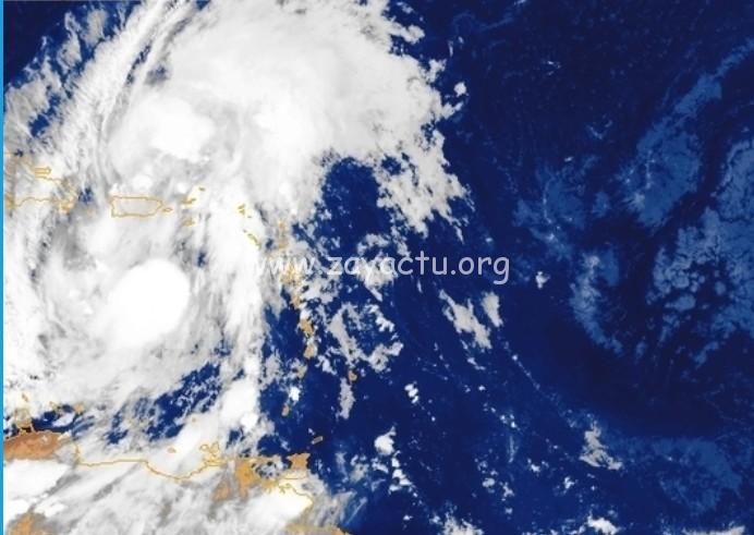 Naissance de la tempête tropicale Isaias en pleine mer des Caraïbes