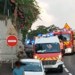 Une voiture sur le toit sur la Rocade de Fort-de-France fait un blessé, ce lundi en fin d'après-midi