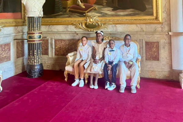 Les élèves de l&rsquo;école Berteau Marie-Rose du Lorrain reçus à l&rsquo;Élysée après leur victoire au concours La Flamme de l&rsquo;Égalité
