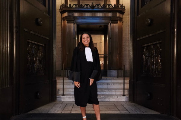 L’avocate martiniquaise Maya Saxémard remporte un concours international d’éloquence à Montréal