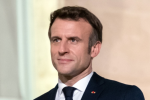Violences et pillages en France, Emmanuel Macron s&rsquo;est adressé aux Français alors que les affrontements se poursuivent à Paris