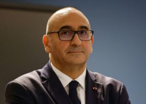 Violences du 17 octobre en France : le ministre de l&rsquo;Intérieur Laurent Nuñez présente sa démission, Emmanuel Macron la refuse