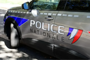 Fusillade près de Paris, un mort et quatre blessés, la piste d&rsquo;un acte raciste examinée
